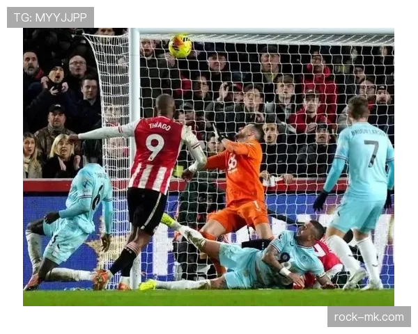 英超射手榜争夺白热化，状态回勇球员成焦点